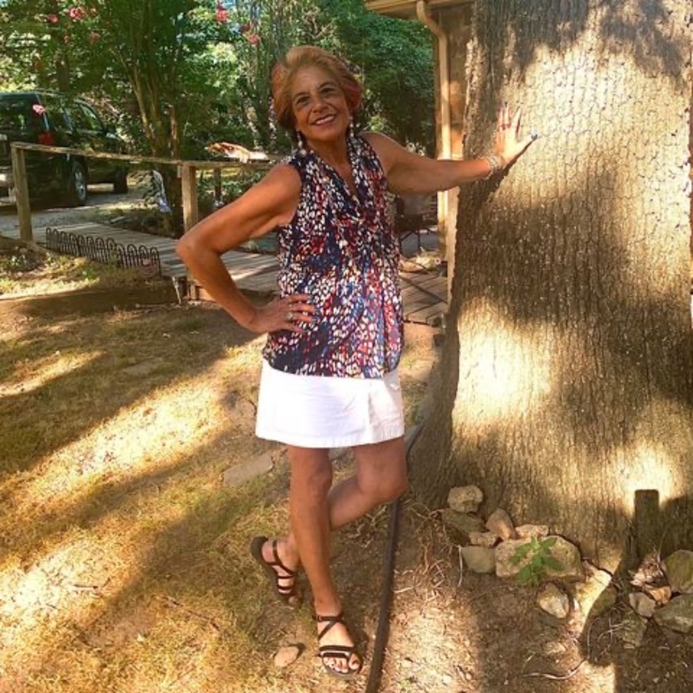 Meet your Posher, Cynthia